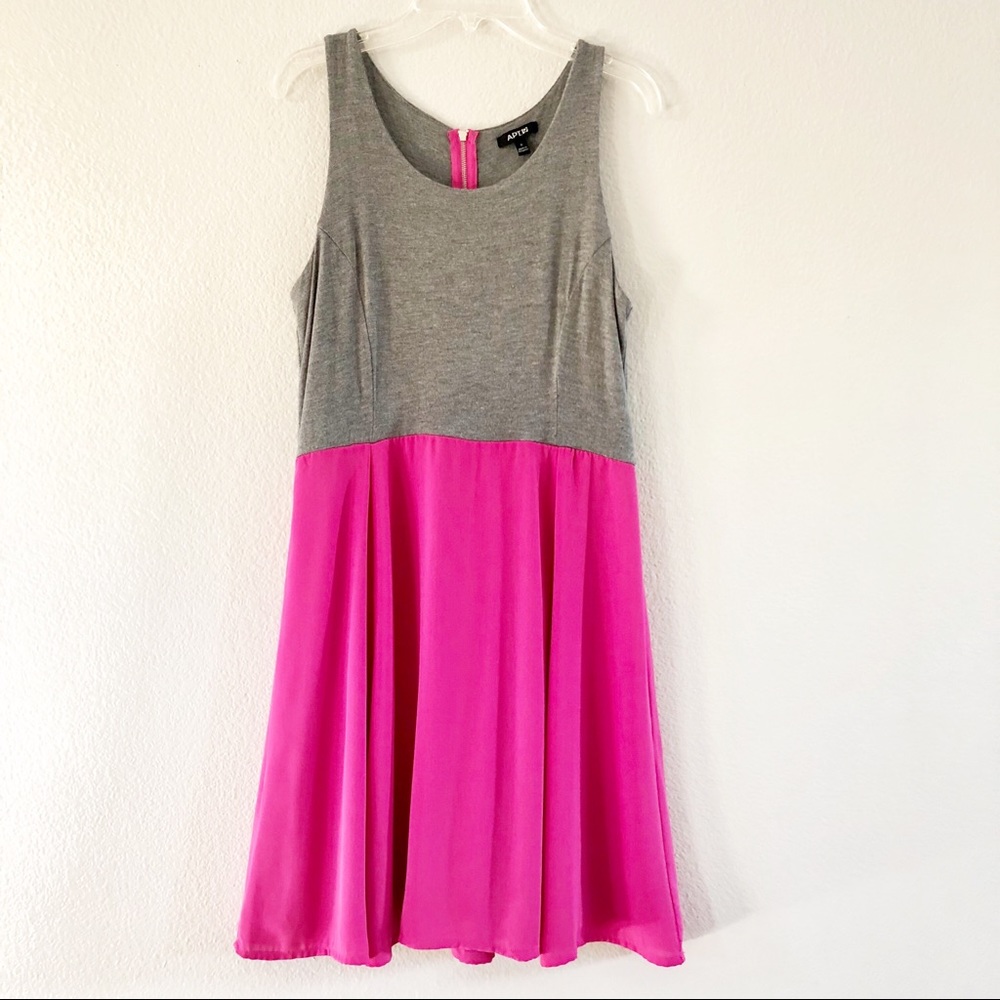 Apt. 9 Gray & Pink Dress w Back Zipper. Sz Small